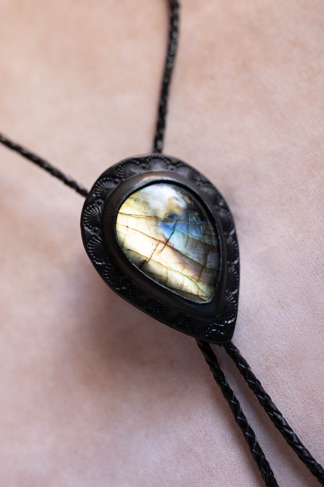 Bolo tie with a labradorite stone
