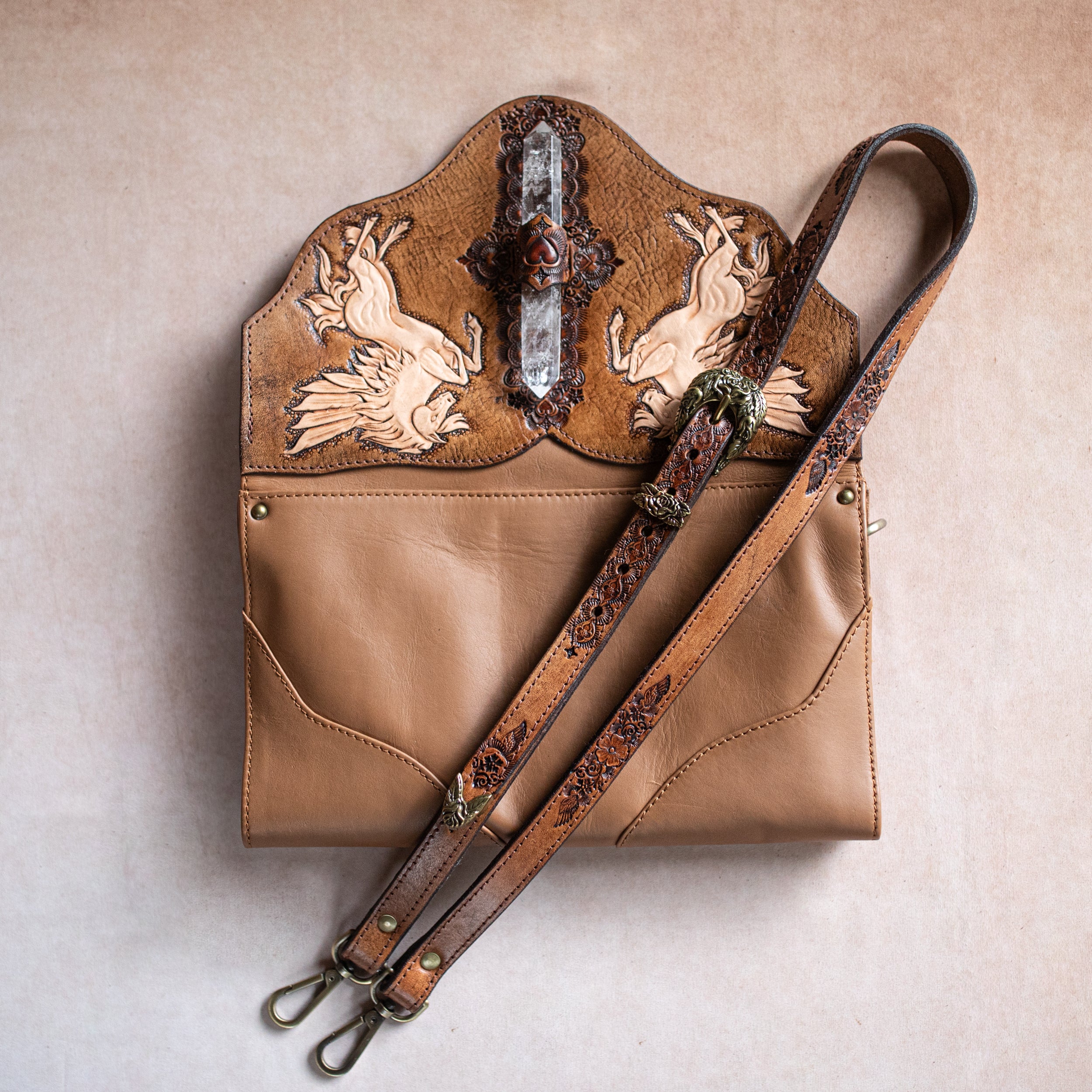 Pegasus Clutch with Quartz Crystal