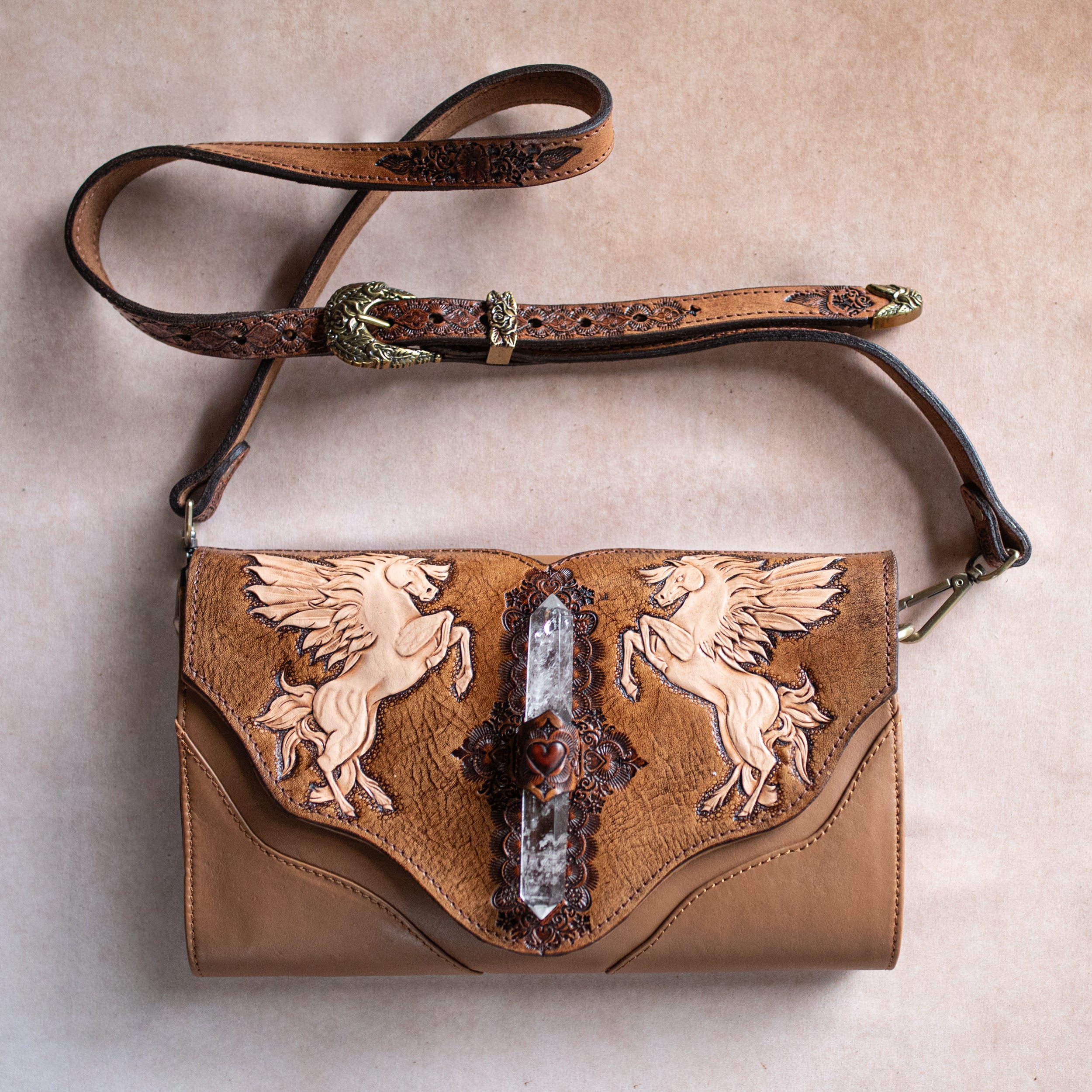 Pegasus Clutch with Quartz Crystal