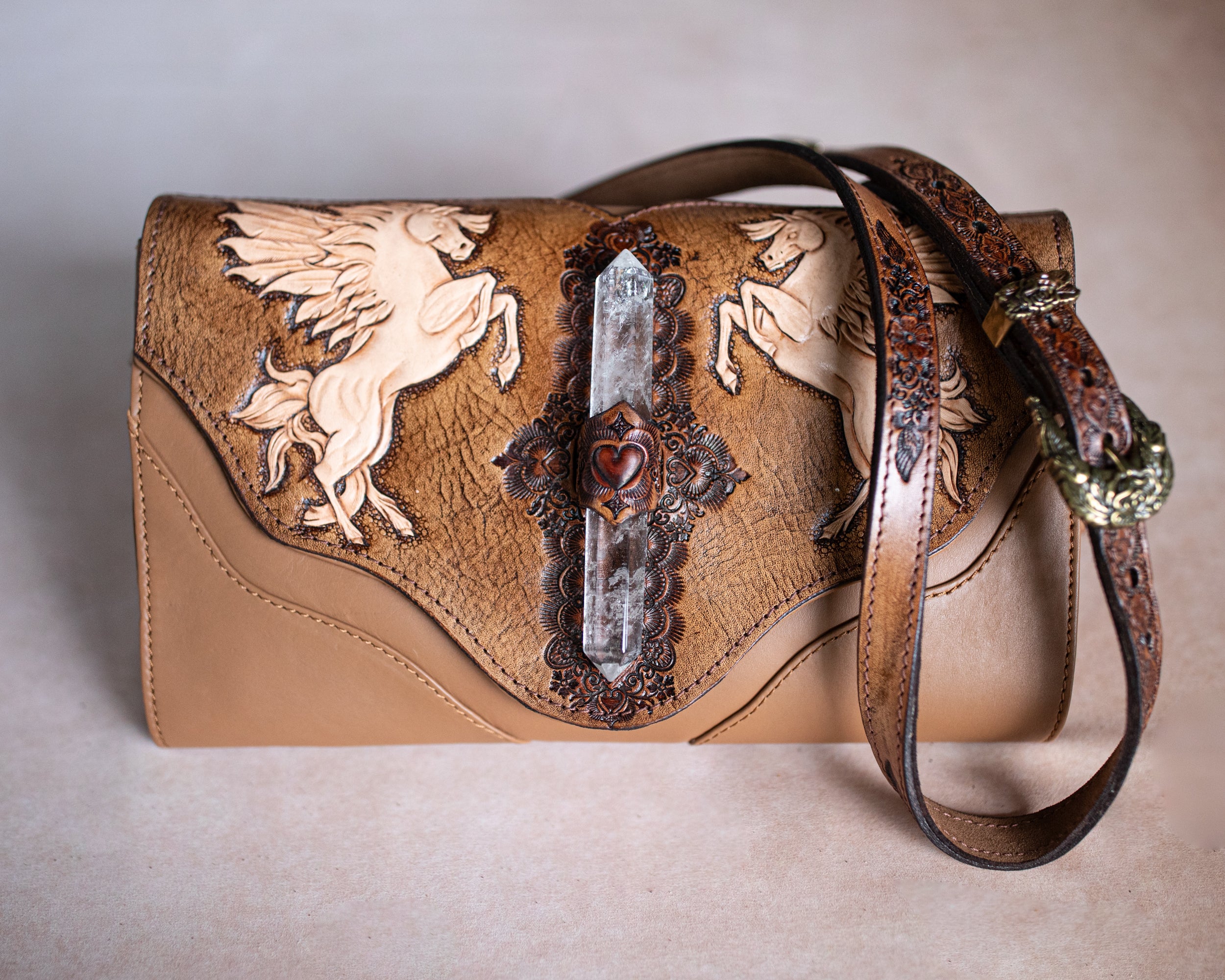 Pegasus Clutch with Quartz Crystal